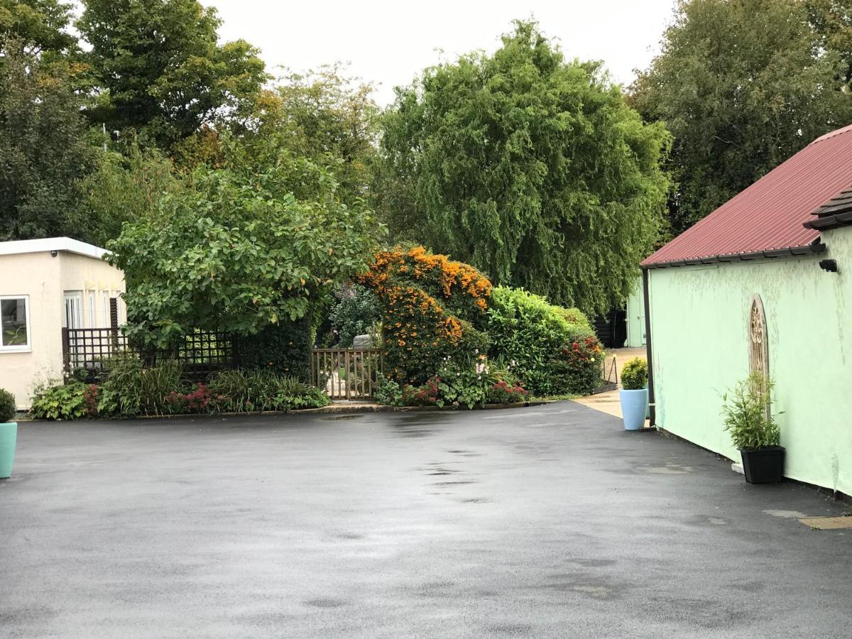 The Hawthornes Licensed Guest House Knottingly Extérieur photo
